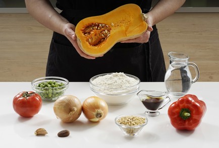 Фото шага рецепта Постные пельмени с тыквой и кедровыми орешками 173373 шаг 1  