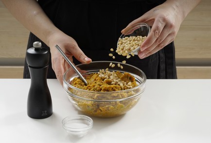 Фото шага рецепта Постные пельмени с тыквой и кедровыми орешками 173373 шаг 8  