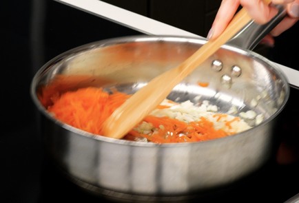 Фото шага рецепта Постные пирожки с капустой 151793 шаг 7  