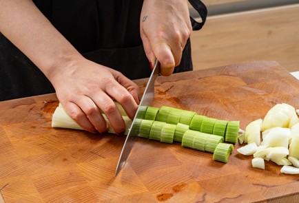 Фото шага рецепта Постный кремсуп из красной фасоли 176118 шаг 2  