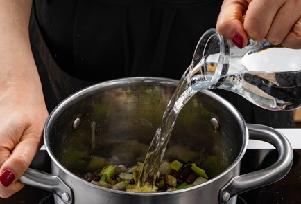 Фото шага рецепта Постный кремсуп из красной фасоли 176118 шаг 7  