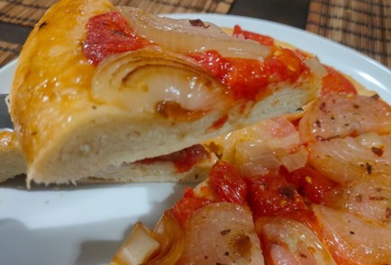 Фото шага рецепта Постный пирог с помидорами и луком 191503 шаг 26