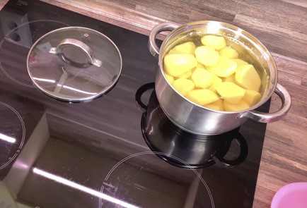 Фото шага рецепта Постный рулет с картошкой и грибами 138486 шаг 1  