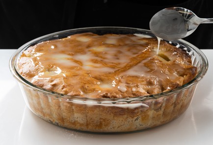 Фото шага рецепта Постный заливной пирог с грушами и миндалем 140681 шаг 10  