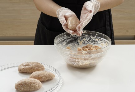 Фото шага рецепта Пожарские котлеты из Книги о вкусной и здоровой пище 152854 шаг 6