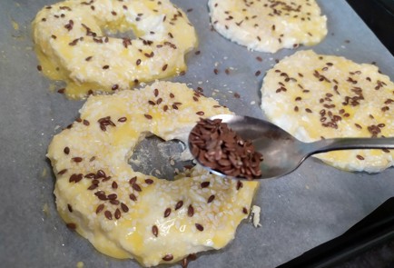 Фото шага рецепта ППбейгл с красной рыбой и творожным сыром 188043 шаг 9  