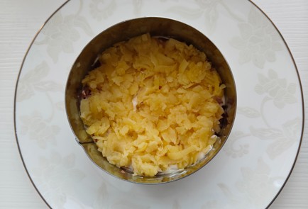 Фото шага рецепта Праздничный салат с семгой 175341 шаг 11  