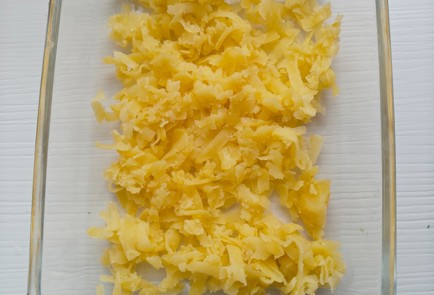 Фото шага рецепта Праздничный салат с семгой 175341 шаг 4  