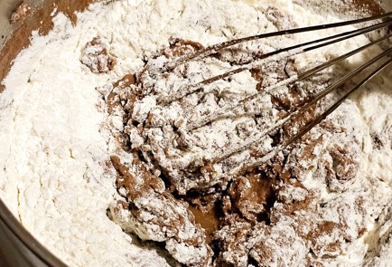 Фото шага рецепта Праздничный торт 191059 шаг 5  