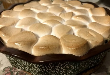 Фото шага рецепта Праздничный зефирношоколадный торт 191059 шаг 10