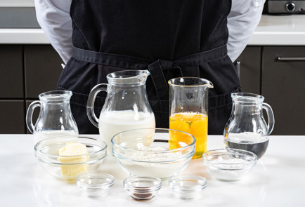 Фото шага рецепта Пирожные Лебеди 191306 шаг 1