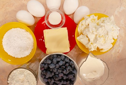 Фото шага рецепта Профитроли с кремом из творожного сыра 187057 шаг 1  