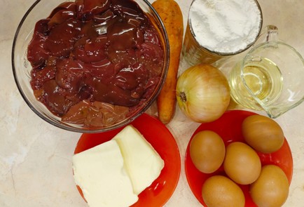 Фото шага рецепта Профитроли с паштетом из куриной печени 187056 шаг 1  