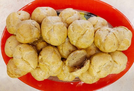 Фото шага рецепта Профитроли с паштетом из куриной печени 187056 шаг 14  