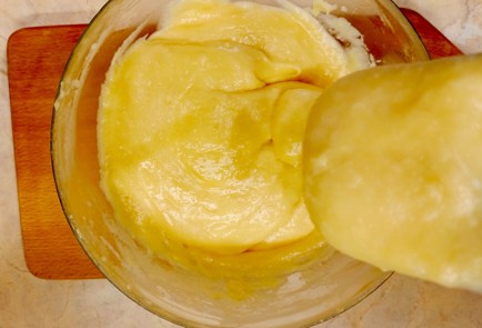 Фото шага рецепта Профитроли с паштетом из куриной печени 187056 шаг 4  