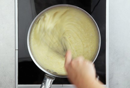 Фото шага рецепта Профитроли с заварным кремом и карамельным соусом 52195 шаг 3  