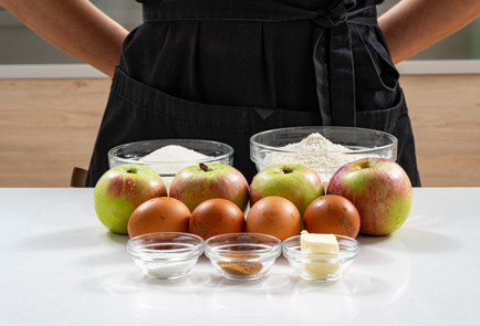 Фото шага рецепта Простая шарлотка 190413 шаг 1  