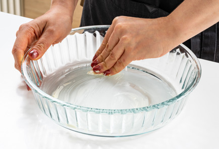 Фото шага рецепта Простая шарлотка 190413 шаг 4  