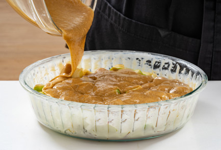 Фото шага рецепта Простая шарлотка 190413 шаг 7  