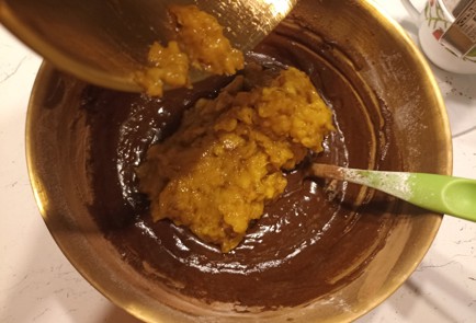 Фото шага рецепта Простой брауни с бананом 191494 шаг 13  