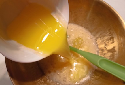 Фото шага рецепта Простой брауни с бананом 191494 шаг 9  