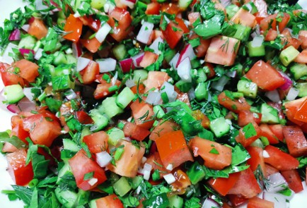 Фото шага рецепта Простой и вкусный салат 190889 шаг 9  