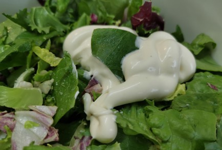 Фото шага рецепта Простой салат 189831 шаг 9  