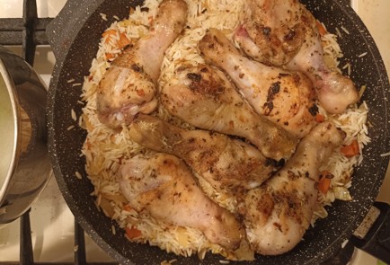 Фото шага рецепта Простой ужин рис с куриными ножками 190995 шаг 10