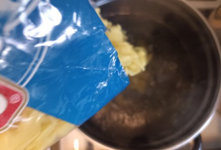 Фото шага рецепта Простой ужин 190996 шаг 2  