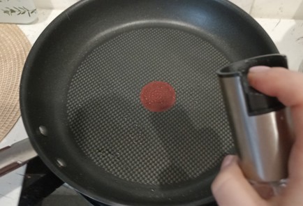 Фото шага рецепта Простые блины на кефире 191322 шаг 6