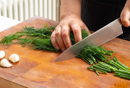 Фото шага рецепта Простые малосольные огурцы 174097 шаг 4  