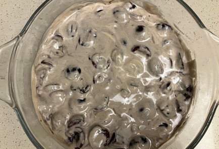 Фото шага рецепта Протеиновые маффины с красной черешней 189738 шаг 8  