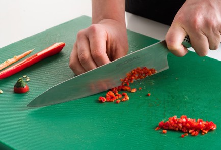 Фото шага рецепта Протеиновый салат с киноа и фасолью 152054 шаг 4  