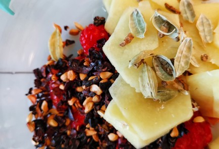 Фото шага рецепта Противопростудный отвар с малиной 152485 шаг 4  