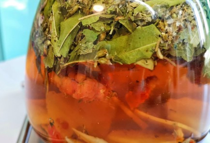 Фото шага рецепта Противопростудный отвар с малиной 152485 шаг 9  