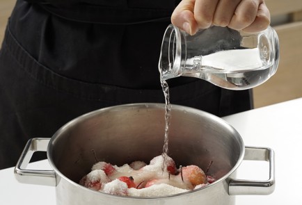 Фото шага рецепта Прозрачное варенье из ранеток 152767 шаг 4