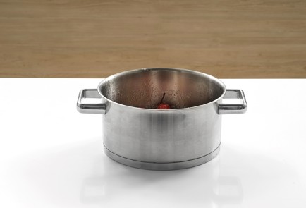 Фото шага рецепта Прозрачное варенье из ранеток 152767 шаг 7