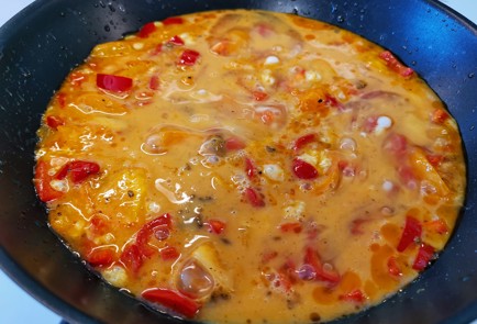 Фото шага рецепта Пряная яичница повосточному 140746 шаг 14