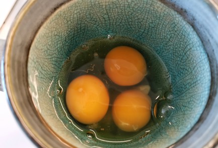 Фото шага рецепта Пряная яичница повосточному 140746 шаг 8