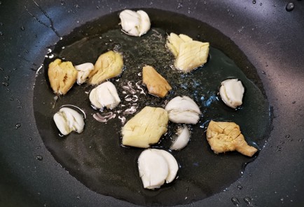 Фото шага рецепта Пряные жареные креветки 151112 шаг 4  