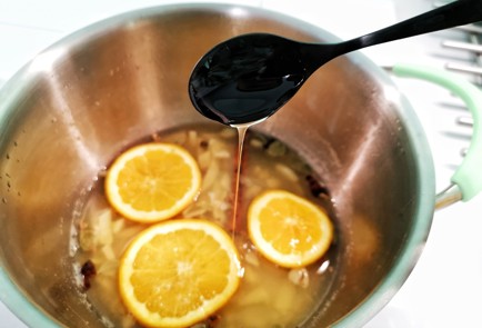 Фото шага рецепта Пряный глинтвейн с медом 140315 шаг 13  