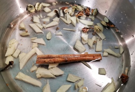 Фото шага рецепта Пряный глинтвейн с медом 140315 шаг 8  