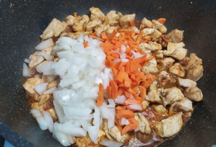 Фото шага рецепта Пшеничная каша с курицей 190893 шаг 7  