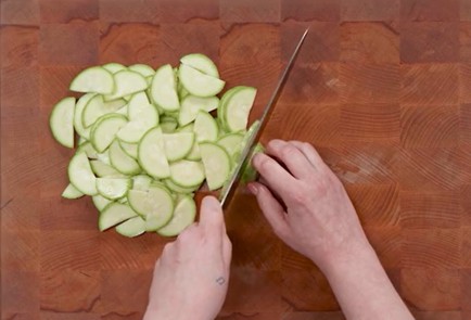 Фото шага рецепта Пшеничная лапша с кабачками и фетой 173476 шаг 4  