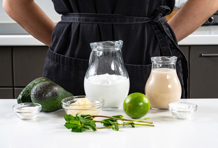 Фото шага рецепта Пудинг из авокадо 191308 шаг 1  