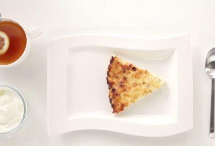 Фото шага рецепта Пудинг творожный с изюмом и яблоками 14805 шаг 4  