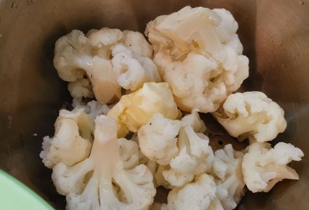 Фото шага рецепта Пюре из цветной капусты и свеклы 152859 шаг 6  