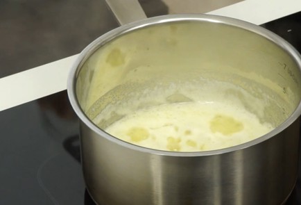 Фото шага рецепта Картофель фри с сыром и подливой путин 81329 шаг 8  