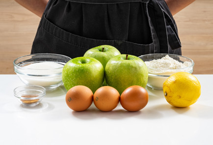 Фото шага рецепта Пышная шарлотка 189141 шаг 1  