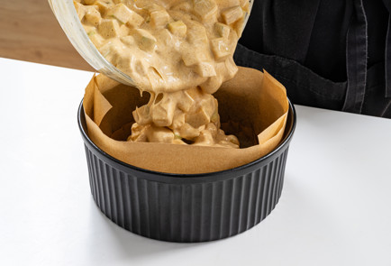 Фото шага рецепта Пышная шарлотка 189141 шаг 8  